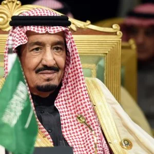 الملك سلمان يأمر بتنظيم حملة شعبية لإغاثة الشعب السوري