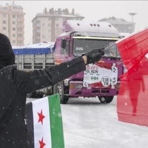 تركيا تواصل إيصال المساعدات الإنسانية لمُهَجَّري حلب