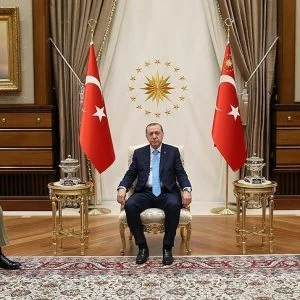 أردوغان يستقبل قائد القوات البرية الباكستانية في أنقرة