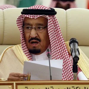 قرار سعودي جديد يستهدف عائلة أحد كبار الموقوفين في قضايا فساد