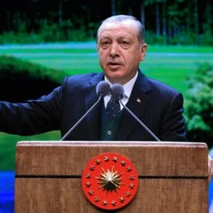 اردوغان يضع كليجدار اوغلو في “موضع سخرية”