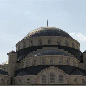 بدعم تركي.. تواصل أعمال بناء أكبر مسجد في غربي إفريقيا