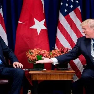 ترامب ينكث بوعده لأردوغان ويقرر مخصصات لتسليح الأكراد