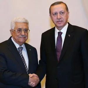 أردوغان يبحث هاتفيا مع عبّاس المستجدات في فلسطين والقدس