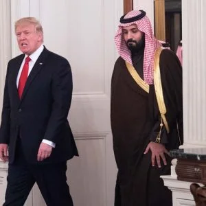 صحيفة: هذا دور ترامب في إطاحة محمد بن سلمان بمحمد بن نايف