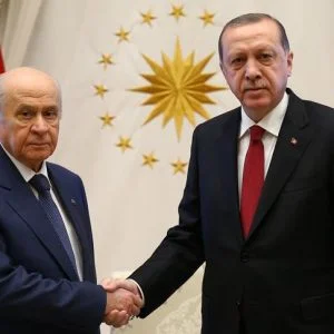 أردوغان يستقبل زعيم “الحركة القومية” في المجمع الرئاسي