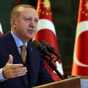 أردوغان: الذين فشلوا في إحداث فتن إثنية بتركيا اتجهوا نحو المذهبية