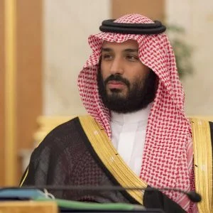 شاهد.. رد فعل محمد بن سلمان عندما سأله مراسل الجزيرة عن حرب اليمن