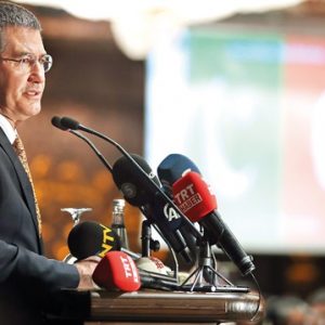 وزير الدفاع التركي: سنبقى في عفرين حتى ننهي عملنا