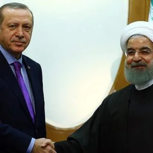 أردوغان وروحاني يبحثان هاتفياً الجهود المشتركة لحماية وحدة سوريا