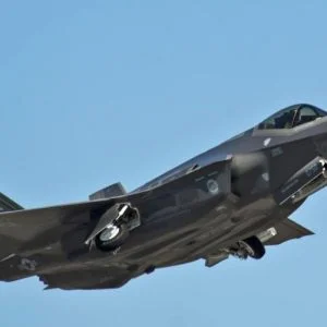 تركيا تتسلم المقاتلة المخيفة الأكثر تطورا F-35