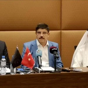 كبير مستشاري أردوغان يدعو رجال الأعمال للتوسع في المشاريع بين تركيا وقطر