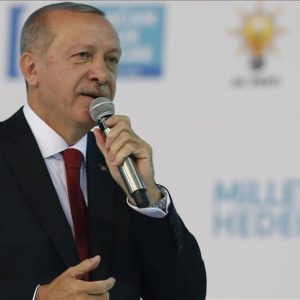 أردوغان: كشفنا مؤامراتكم ونتحداكم