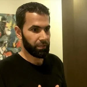 معارض سوري يروي معاناته في سجون نظام الأسد