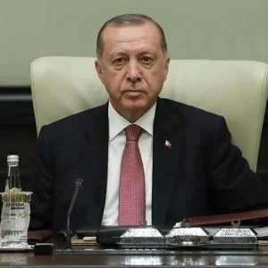 أردوغان يعزي نظيره الإندونيسي في ضحايا زلازل جزيرة “لومبوك”