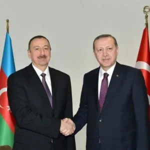 الرئيس الأذري يهنئ أردوغان