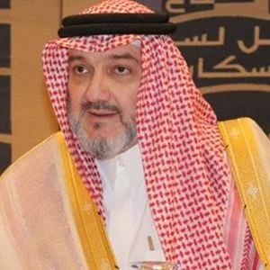 شاهد بالصور.. أول ظهور للأمير خالد بن طلال بعد إطلاق سراحه