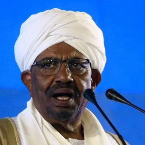 الرئيس السوداني يتحدَّى المعارضه: الانتخابات هي الحل