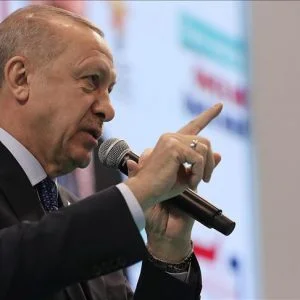 أردوغان: عدة دول تنتظر فرصة لتدميرنا وركلنا!