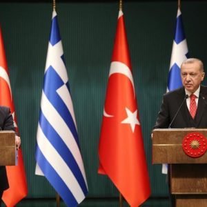 رئيس الوزراء اليوناني: متفقون مع تركيا بخصوص الحد من التوترات ببحر إيجة