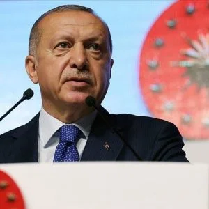 الرئيس أردوغان يعرب عن حزنه لاحتراق كاتدرائية نوتردام في باريس