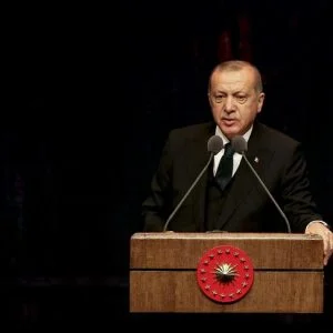 أردوغان يرد علي افتراءات زعماء ومسؤولين غربيين بشأن مزاعم الأرمن