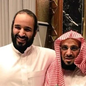 “شاهد” القرني يتبرّأ من تاريخه ويعلن أنّه مع “دين ولي العهد”.. هاجم اردوغان وتركيا