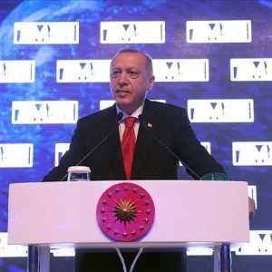 الرئيس أردوغان: عدد الشركات التركية المصدرة فوق المليار دولار صعد إلى 13