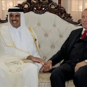 الرئيس أردوغان يلتقي أمير قطر