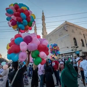 حقيقة وفاة مواطن مصري بعد تعرضه للسخرية من صلاته