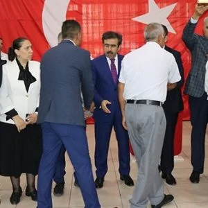 أردوغان يتدخل لحل خلاق بين عائلتين تركيتين بديار بكر (فيديو)