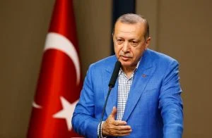 أردوغان يعفو عن شابين تركيين وجها إهانات له بشرطين!!