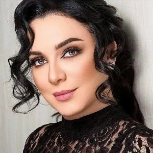   الفنانة السورية سلاف فواخرجي تعلق على قضية نانسي عجرم