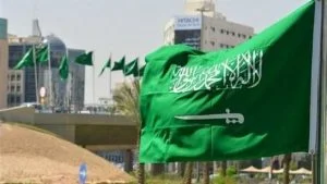 السعودية.. أم تنهي حياة رضيعتها دهسا وتصيب زوجها