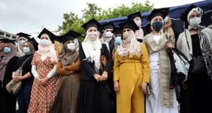 لا حاجة لقانون الحجاب لكن هناك ضرورة لتناول علاج مرض الفصام “زيبريكسا”