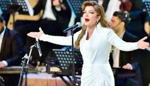 (شاهد) اخرسي أصالة.. الأزهر الشريف يغضب من الفنانة السورية مطالباً بعدم الاستماع لأغنيتها الجديدة