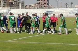 وفاة لاعب مصري خلال مباراة بعد ابتلاعه لسانه