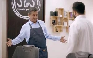 شاهد: ناصر القصبي في دور حلاق لبناني مثير للضحك