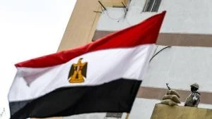 مصر.. انتحار فتاة إثر خلاف مع أسرتها على تنظيف الشقة قبل العيد