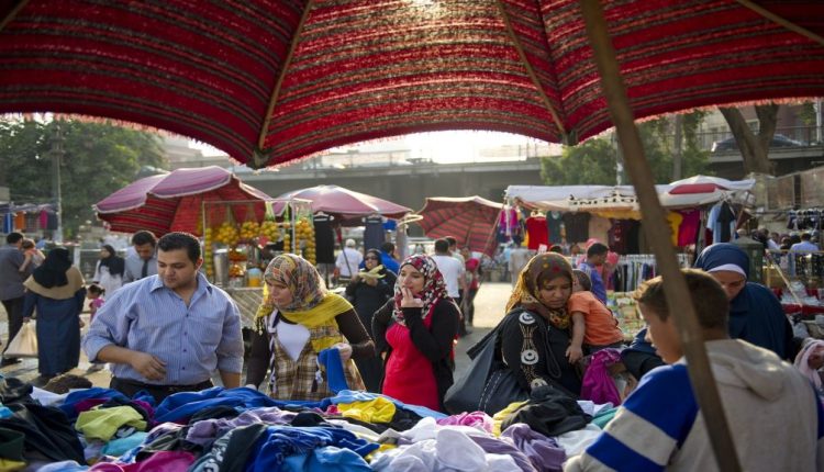 أكاديمي اقتصادي يجيب.. كيف تمكنت تركيا من غزو السوق المصرية؟