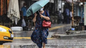 الأرصاد التركية تحذر من أمطار غزيرة وعواصف رعدية في 21 مدينة