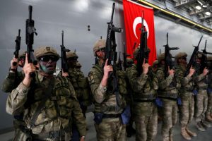 الجيش التركي يتسلم دفعة من مدافع بحرية محلية الصنع