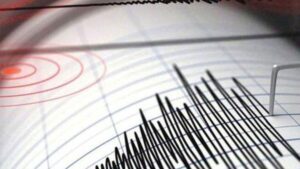 زلزال يضرب إزمير ويشعر به سكان المناطق المجاورة